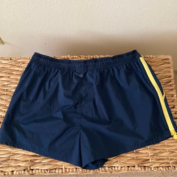 Hunter Activewear Short Color Navy Blue - Picture 4 of 9